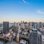 Luxury 1-Br Ph With Breathtaking Downtown Views
